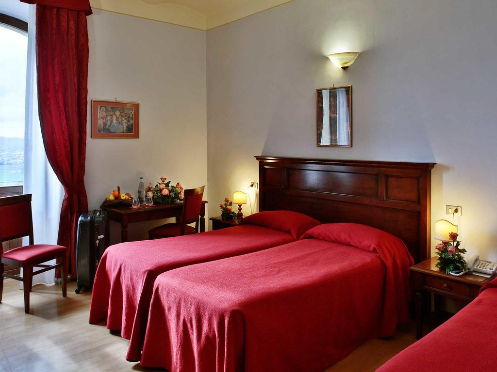 Hotel Windsor Savoia Assisi Exterior foto