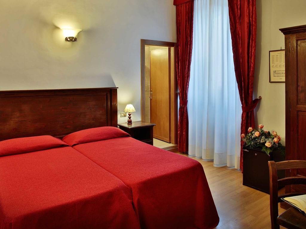 Hotel Windsor Savoia Assisi Exterior foto